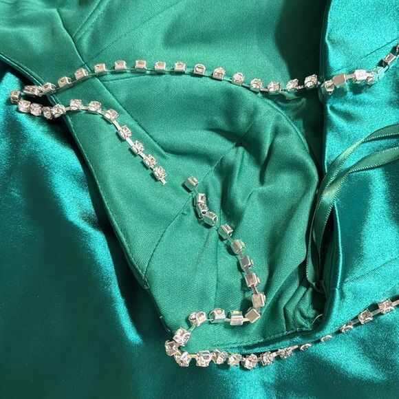 Ieena for Mac Duggal emerald green square neck line long gown dress size 4 - Picture 15 of 16